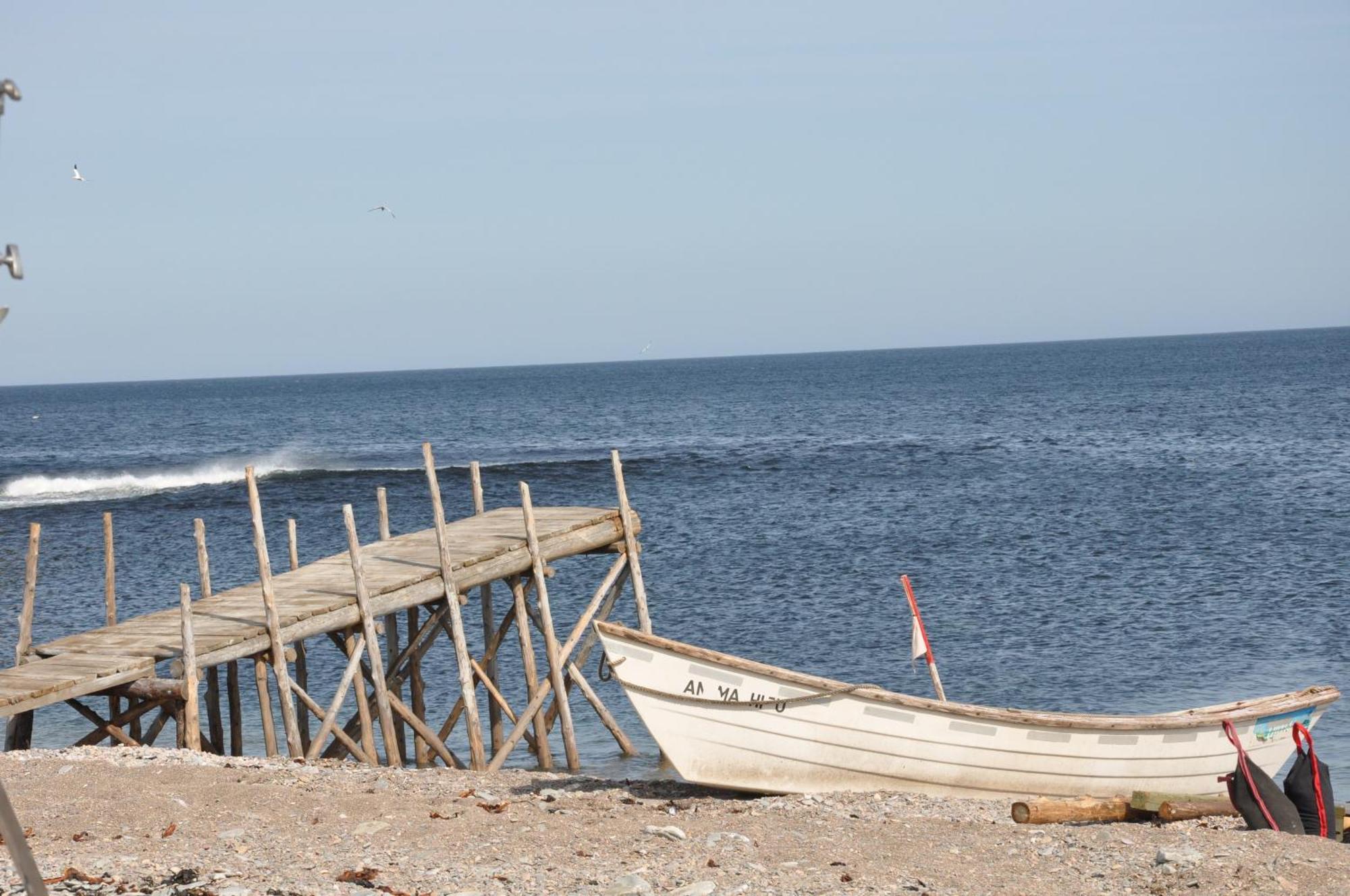 Hotel Les Trois Soeurs Perce Bagian luar foto